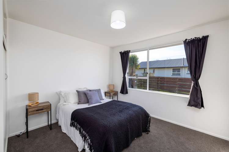 1/11 Farnborough Street Aranui_6