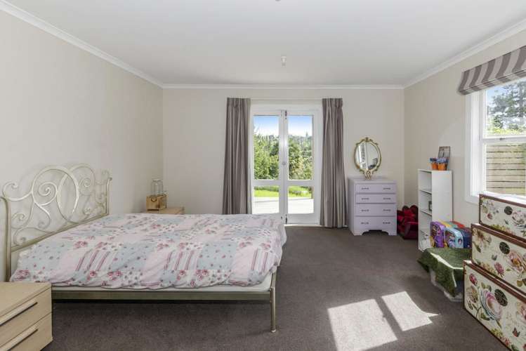 43 Derwent Crescent Titirangi_13