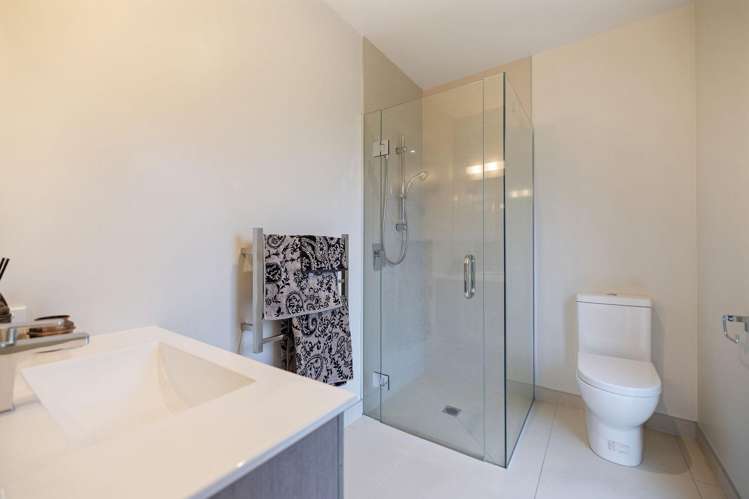 22 McKellar Drive Jacks Point_25