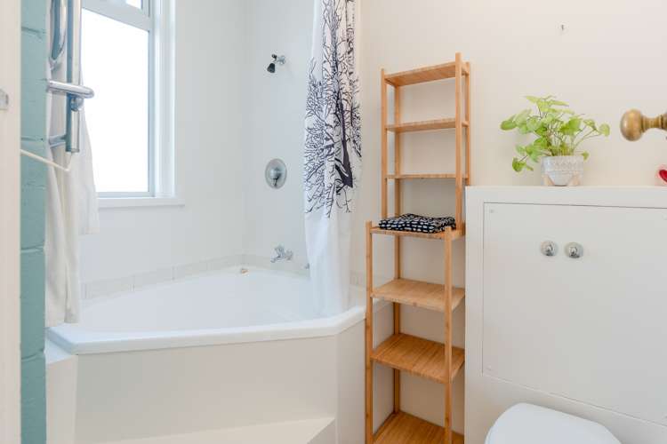 4a/20 Maarama Crescent Aro Valley_17