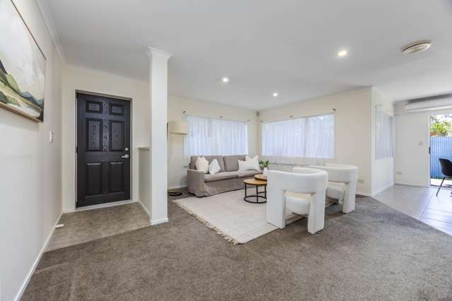 7B Barberry Lane Te Atatu Peninsula_2