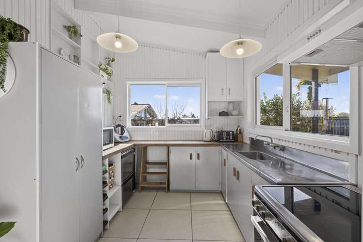 8 Konini Street Inglewood_12