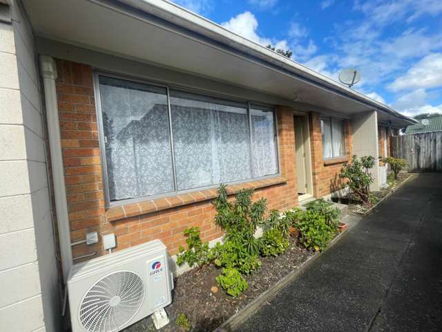 Two Bedroom Unit in Papatoetoe
