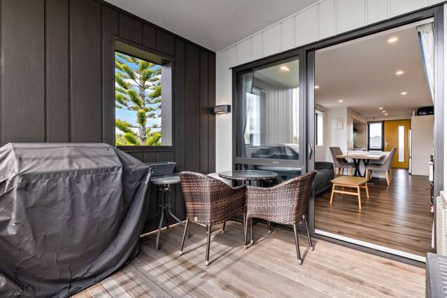 Highly motivated - Top-Floor Living