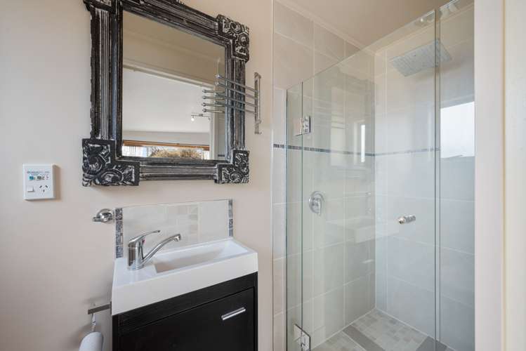 69 Redwood Street Redwoodtown_12