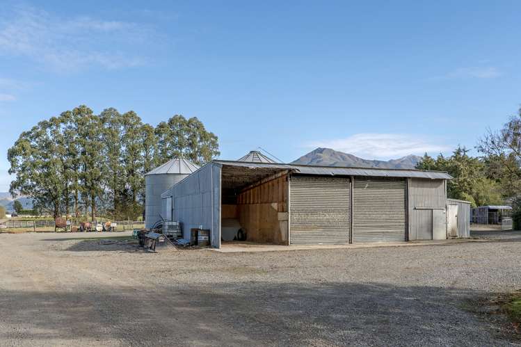 1963 Ealing Montalto Road Ashburton Surrounds_15