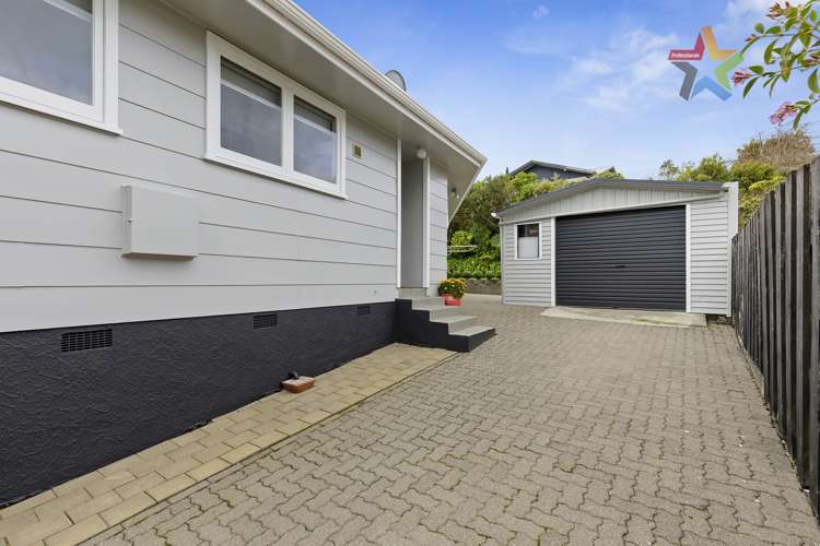 27 Mossburn Grove Kelson Lower Hutt City Houses for Sale One Roof