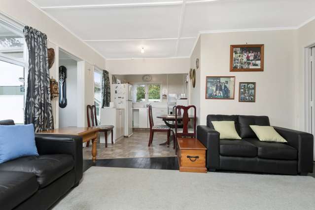 44 Atkinson Road Titirangi_2