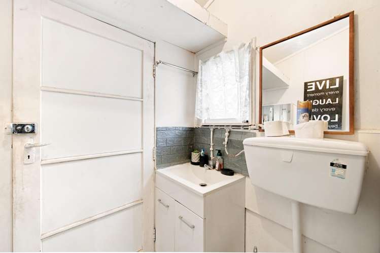 2 & 3/42 Hokonui Road Otahuhu_11