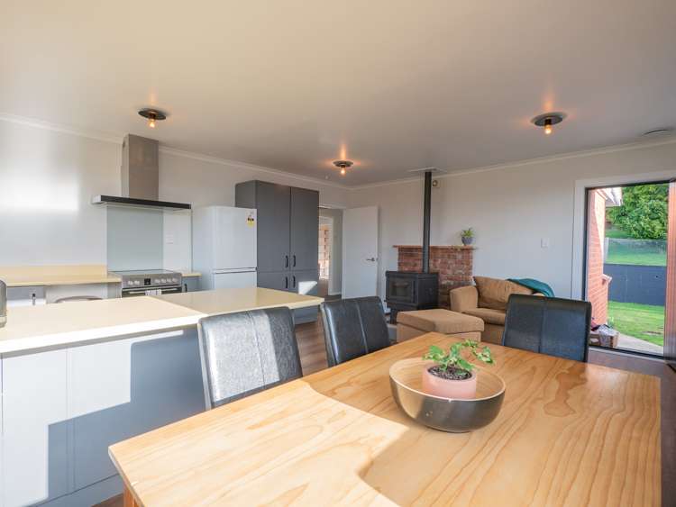 89 Columba Avenue Calton Hill_3