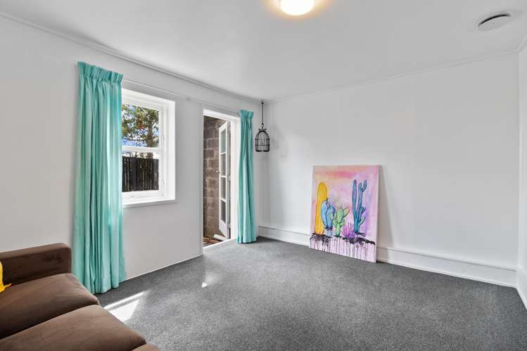 1/3 Opua Street Belmont_13