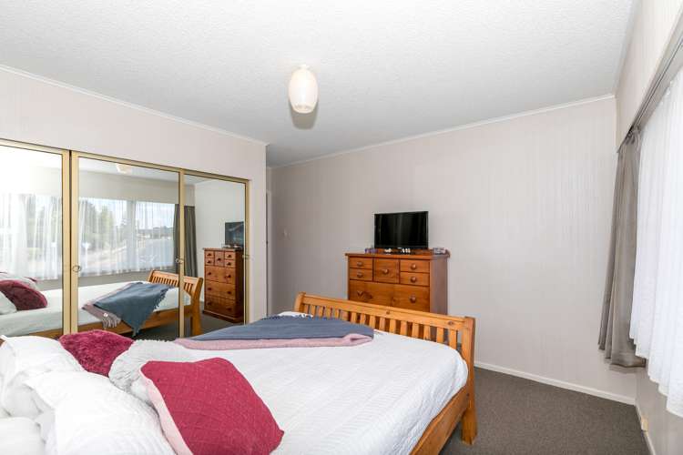 15 Chedworth Avenue Chedworth_13