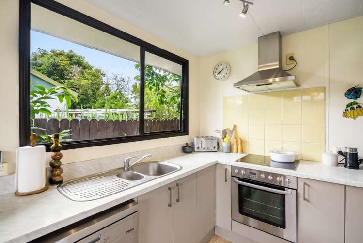 5/7 Ireland Place Ranui_8