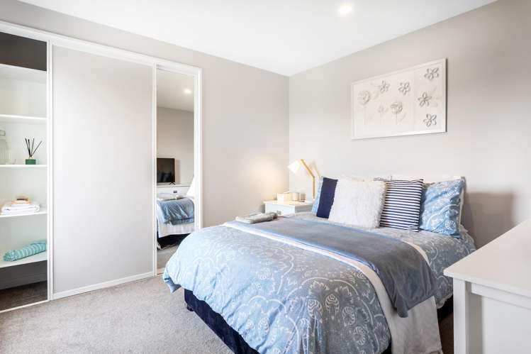 21a Kingsbridge West Burwood_8