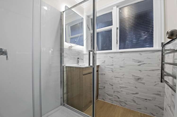 17 Gill Crescent Redwoodtown_10