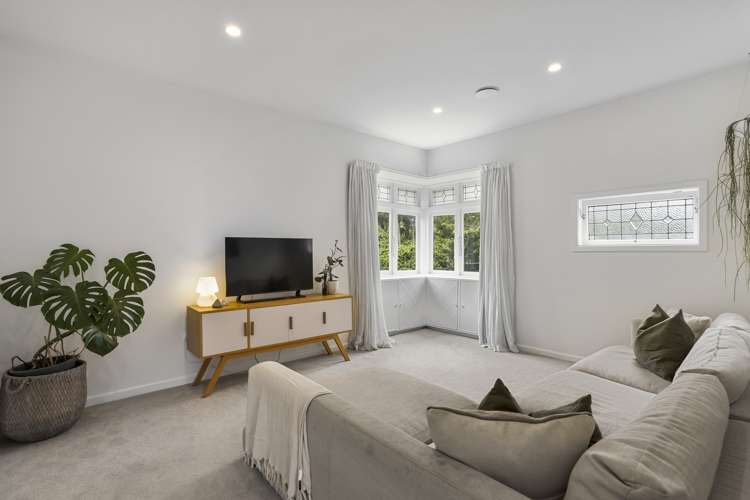 35 Seaview Terrace Mount Albert_13