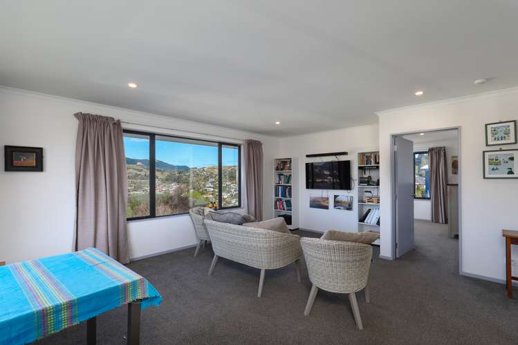 45 Saint Lawrence Street Toi Toi_9