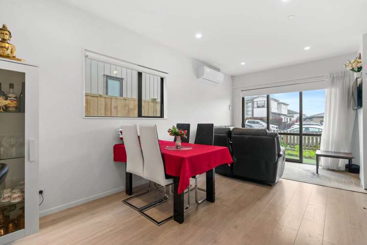 2 Christella Street Flat Bush_5