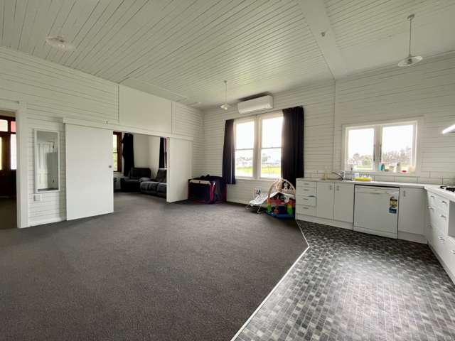 1448 Kimbolton Road 10643_4