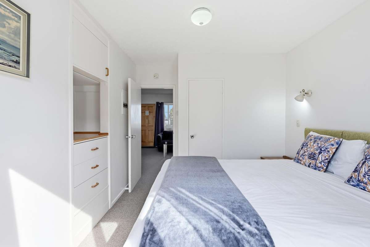 8/102 Tamamutu Street_4