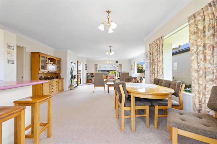 2/50 Rifle Range Road Taupo_4