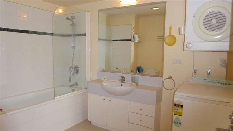 13c/1 Emily Place Auckland Central_8