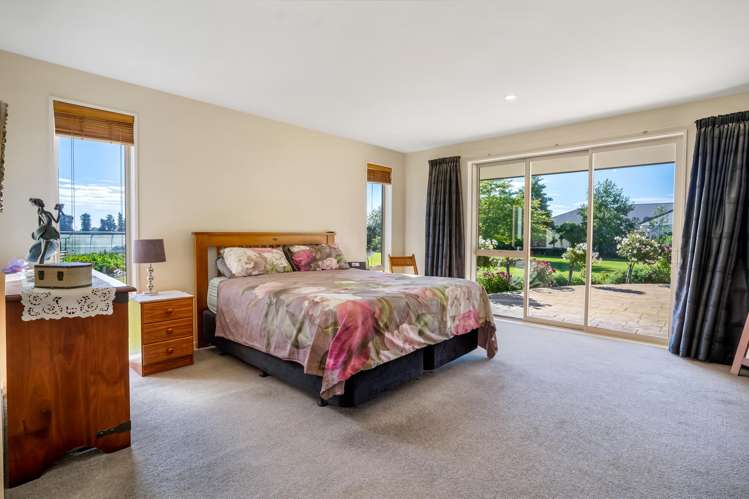 33 Longwood Drive Winton_12