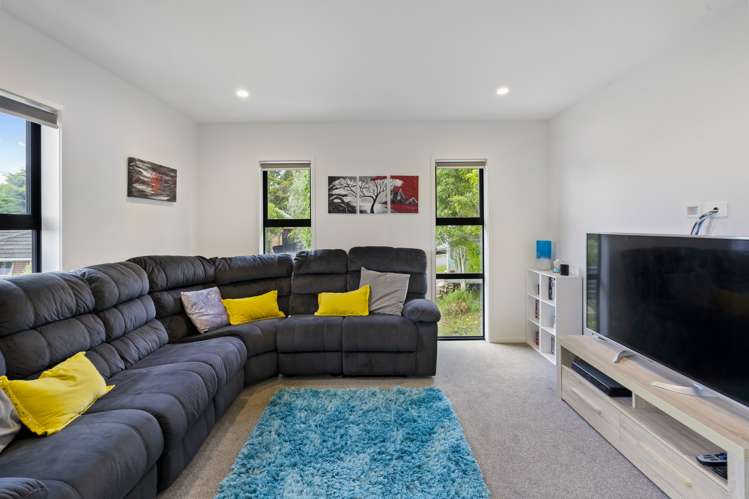 60a Shetland Street Glen Eden_16