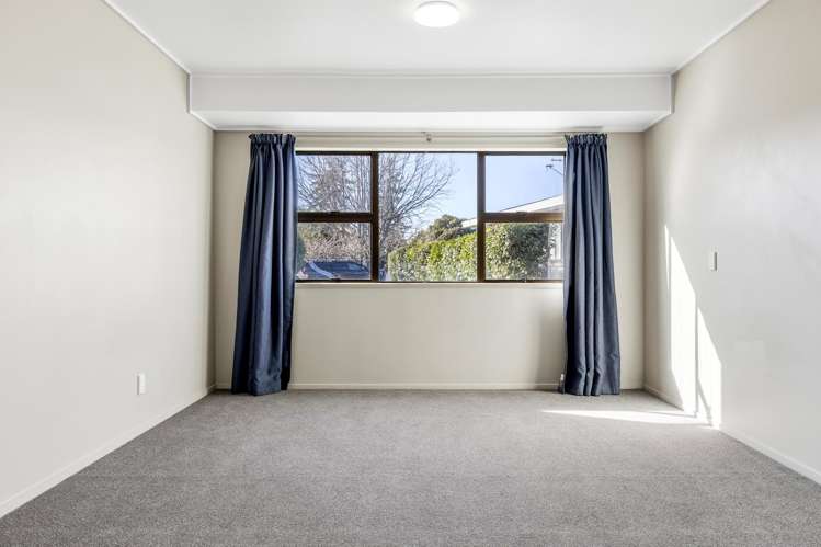 2/7 Kathleen Place Rainbow Point_15