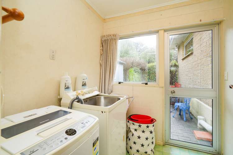 28 Dunns Road Otatara_13