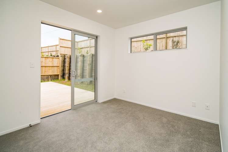 23 Tims Crescent Flat Bush_15