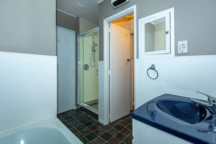 20 Greenock Street Redwood_17