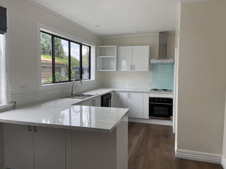 360 Clifford Street 1190_1