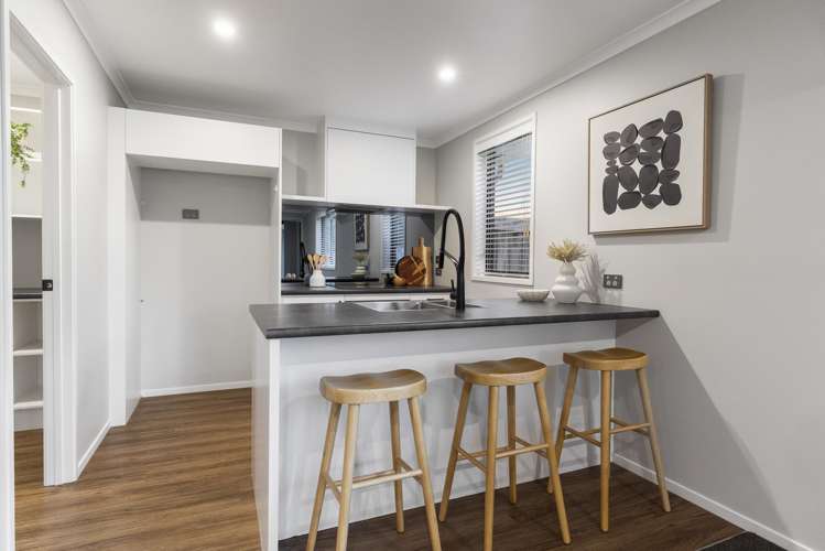 69 Murray Ward Drive_3