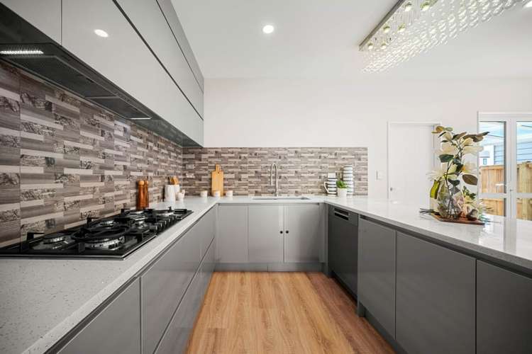 9 Fong Road Flat Bush_7