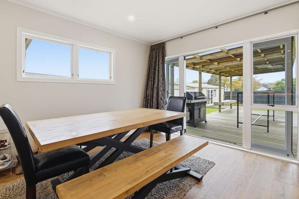 11 Byron Grove_2