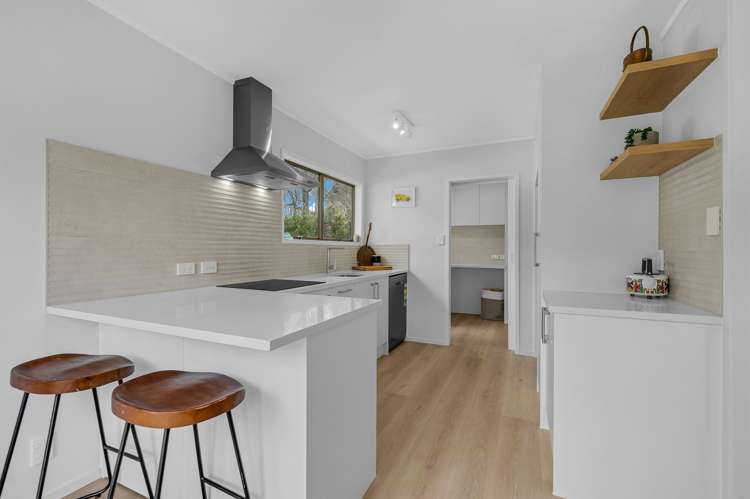 12 Sonnenberg Way Titirangi_10