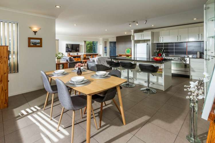 762a East Coast Road Oteha_23