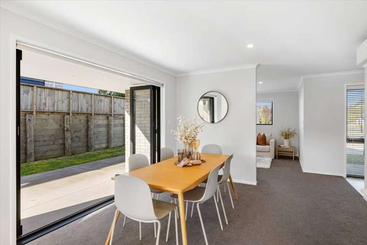 13 Tarata Place Owhata_11