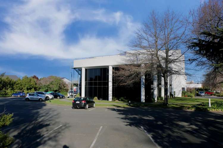 17 Sir William Pickering Drive Burnside_11