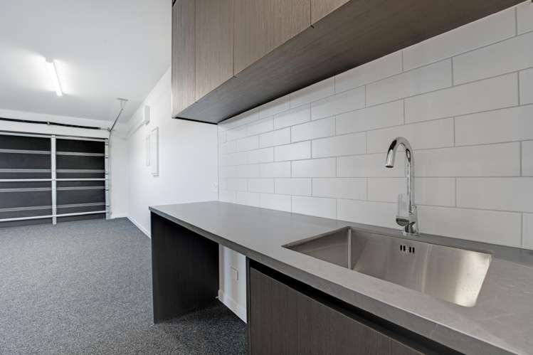 381 Te Taruna Drive Milldale_20