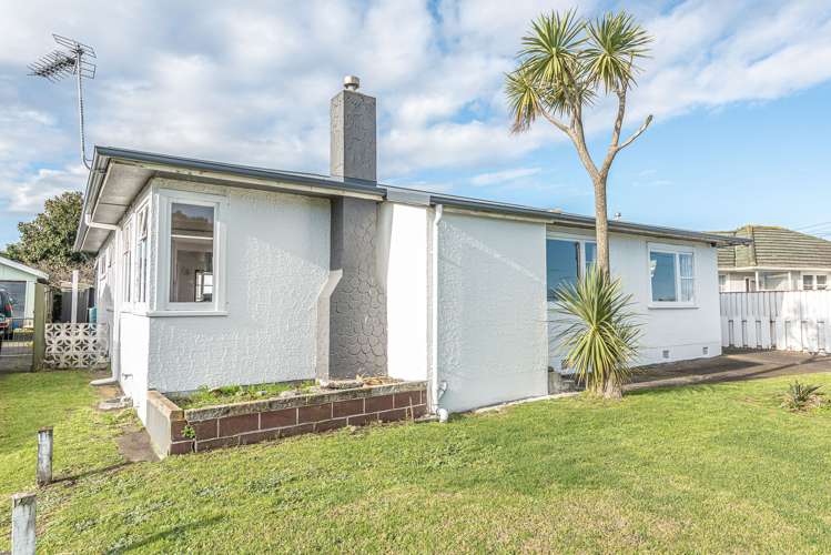 108 Carlton Avenue Tawhero_17