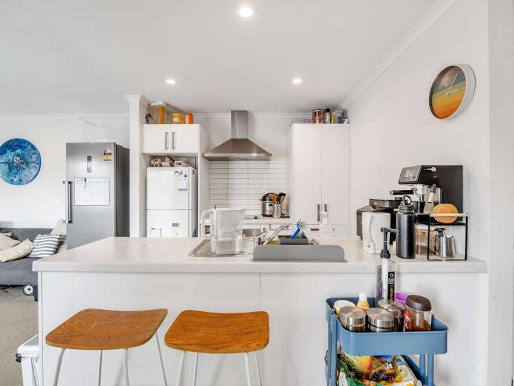 2/5 Jones Crescent Melville_3