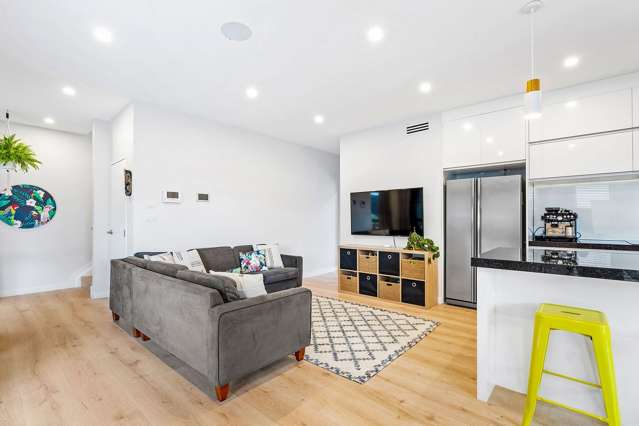 1 Crompton Place Orewa_4