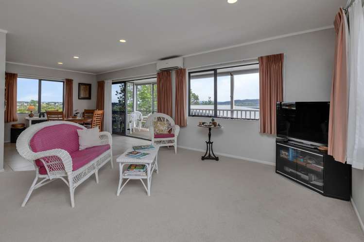 2/7 Pine Park Road Onerahi_8