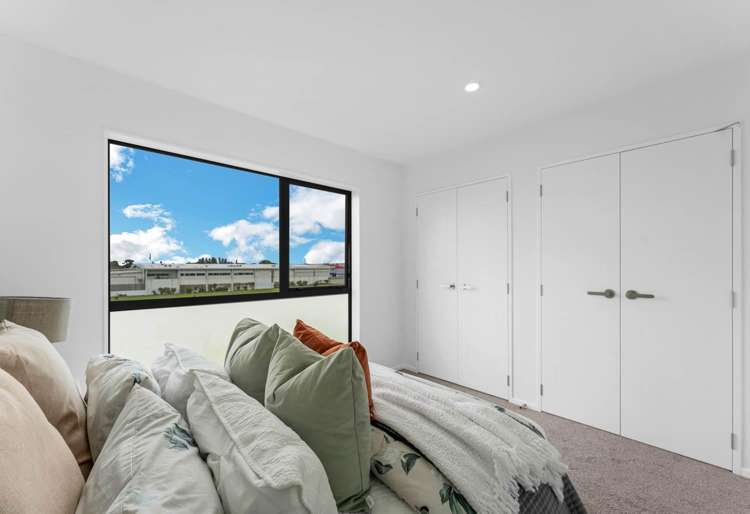 17 Barneys Farm Road 10686_4