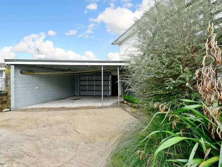 14 Joanna Place Deanwell_13