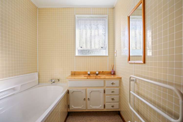 25 House Avenue Taumarunui_12