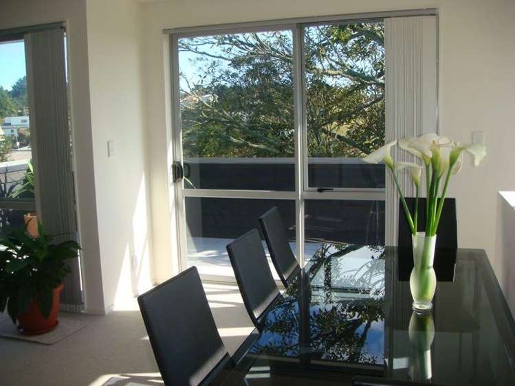 2/167a Carlisle Road Northcross_5