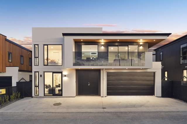 Welcome to Your Dream Home in Long Bay!